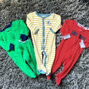6 month baby boy Pajamas by Carter’s. Get the bundle 7 pajamas for $20.
